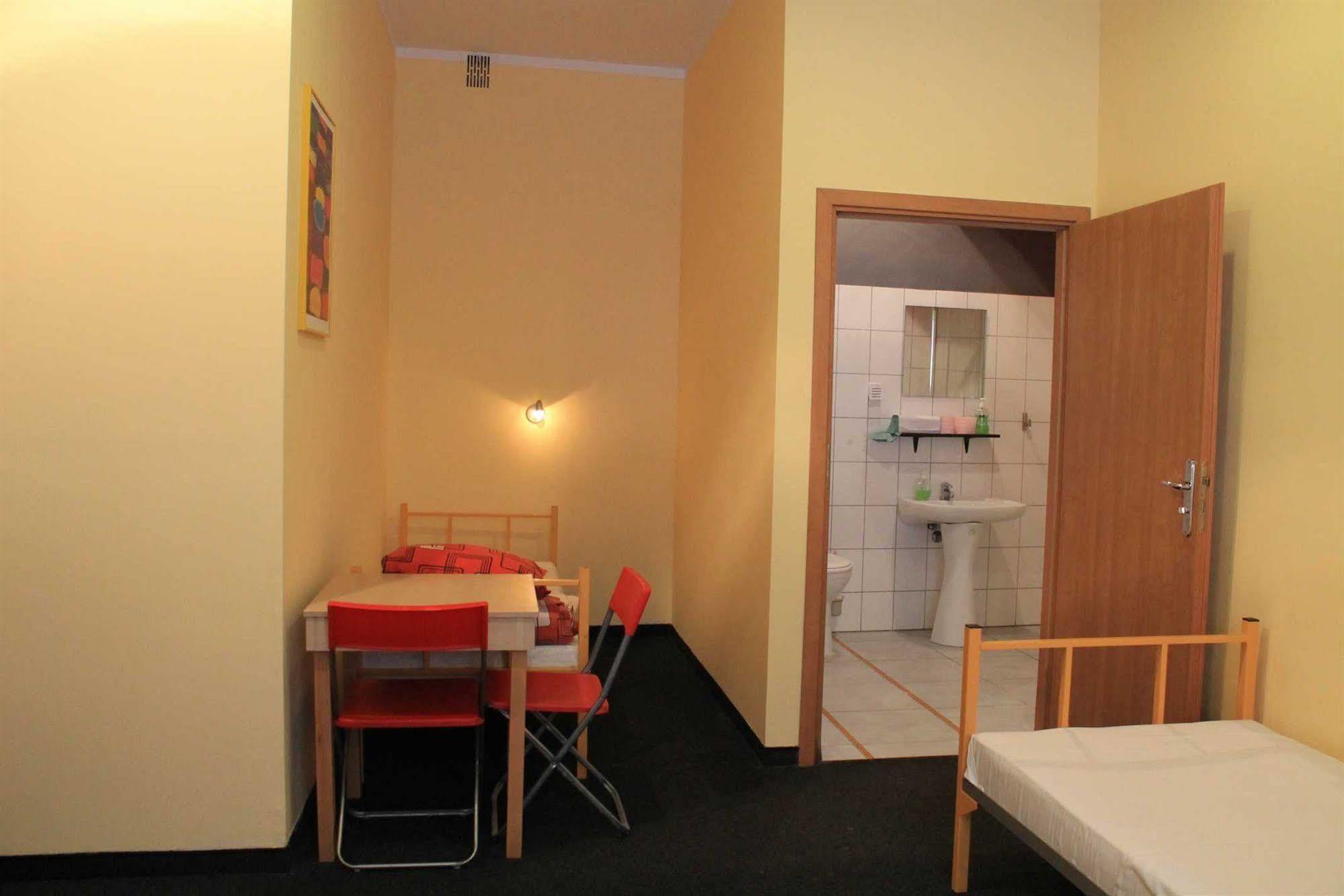 City Hostel Hostel *