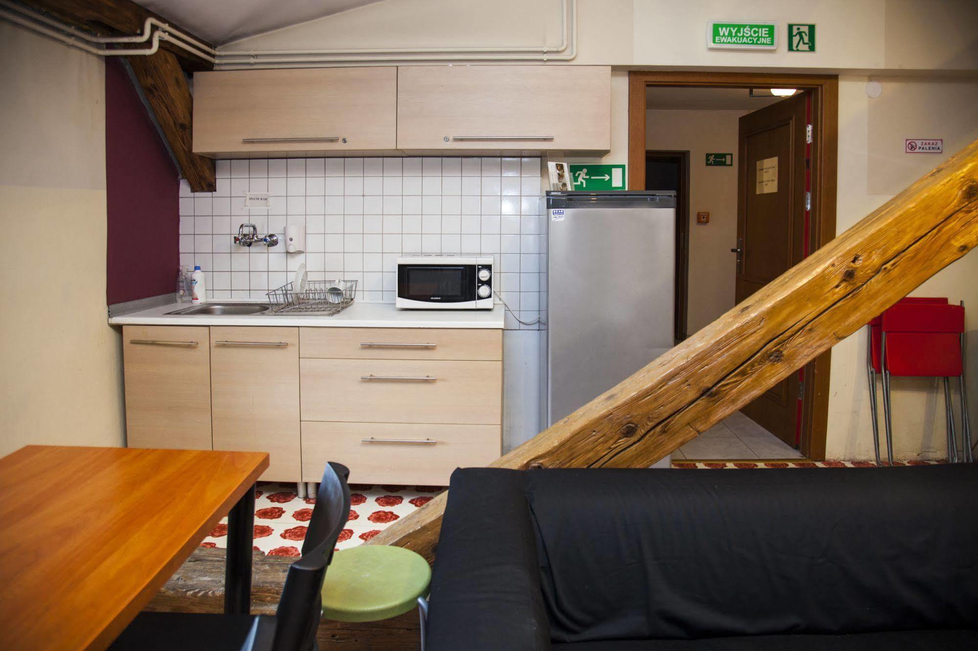 Hostel City Hostel *