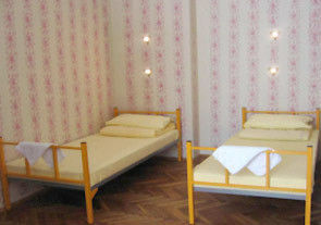 City Hostel *
